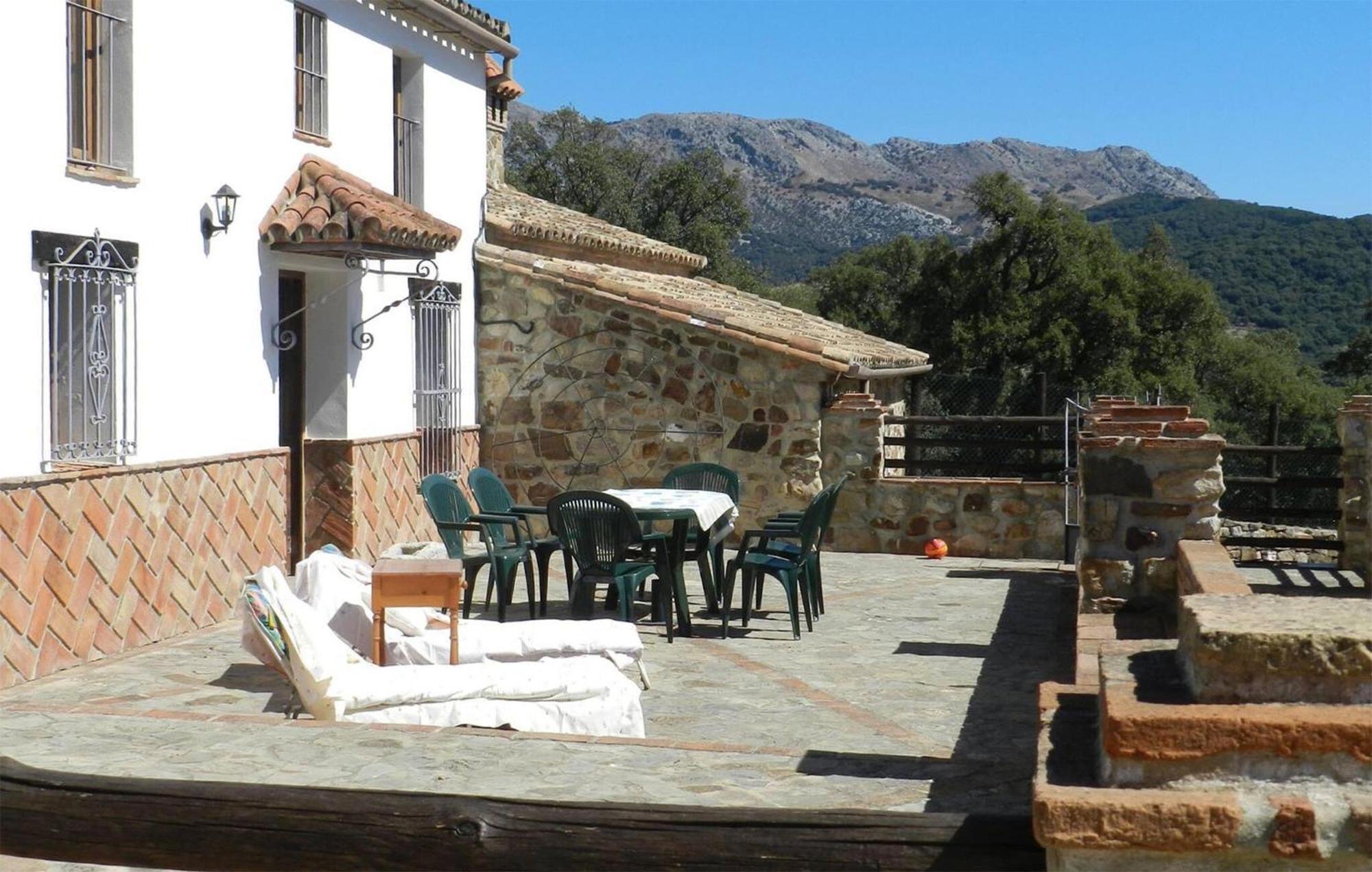 Lovely Home In Cortes De La Frontera With Kitchen Buitenkant foto